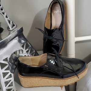 Shelley's London patent leather size 8